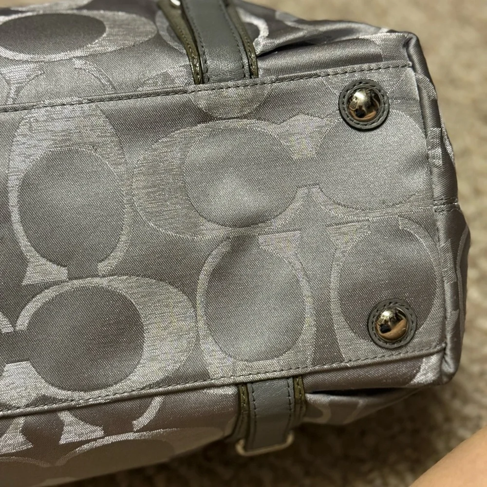 ~LOW START~Coach Silver Satchel with Signature Monogram - Picture 6 of 9
